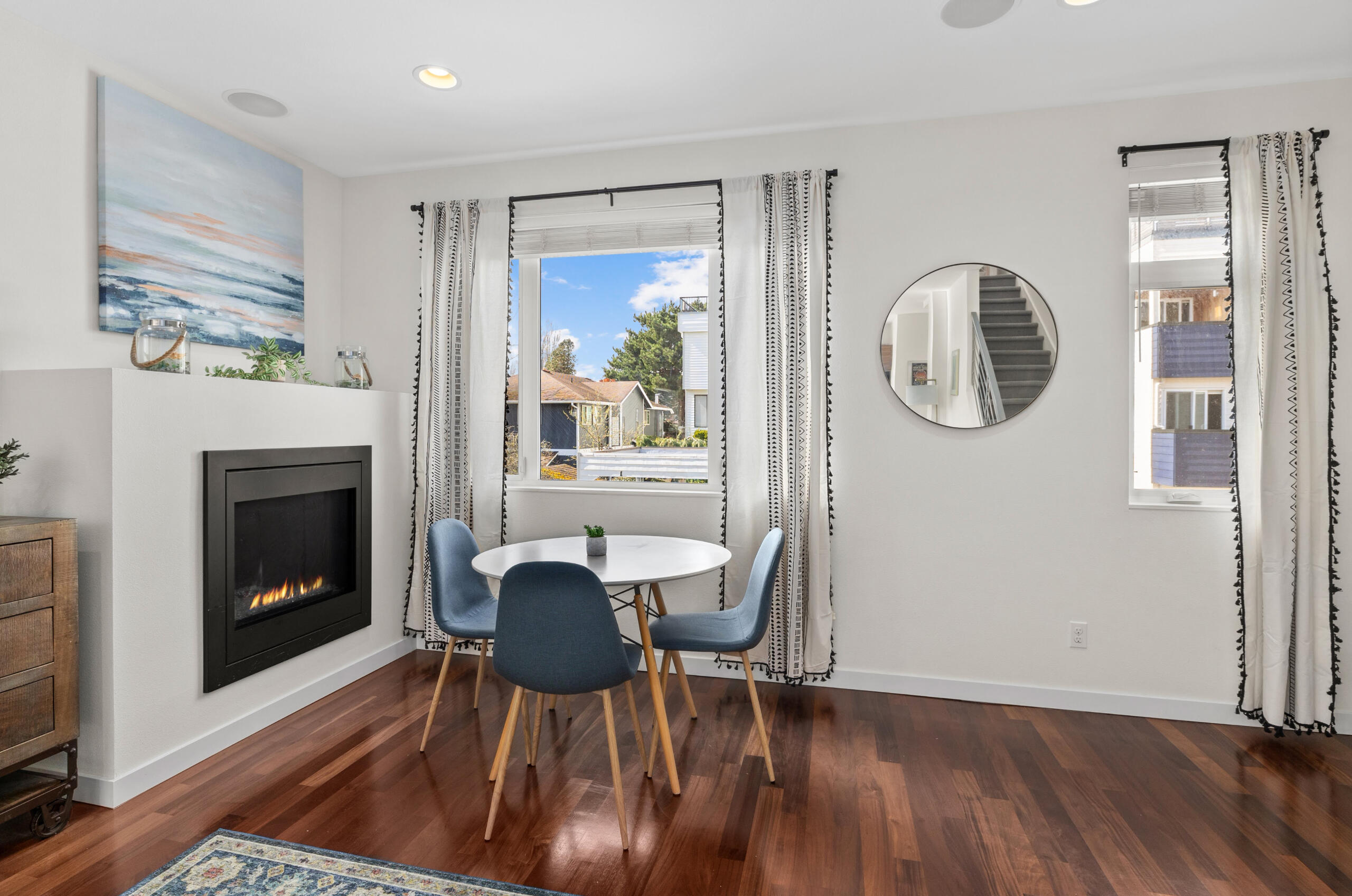 Townhouse - Fireplace