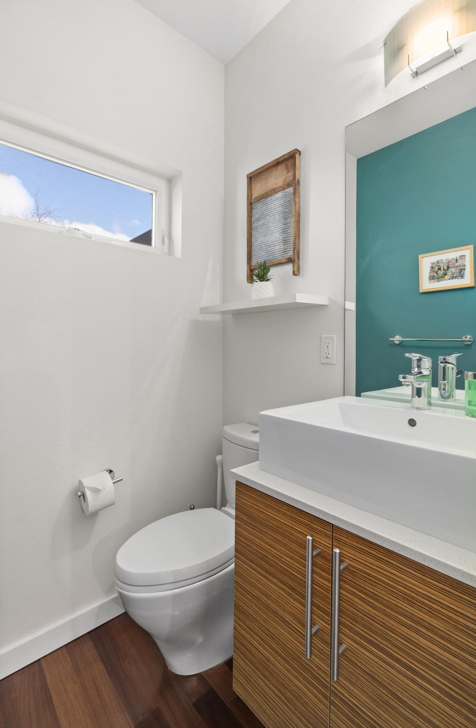 Townhouse - Half Bathroom
