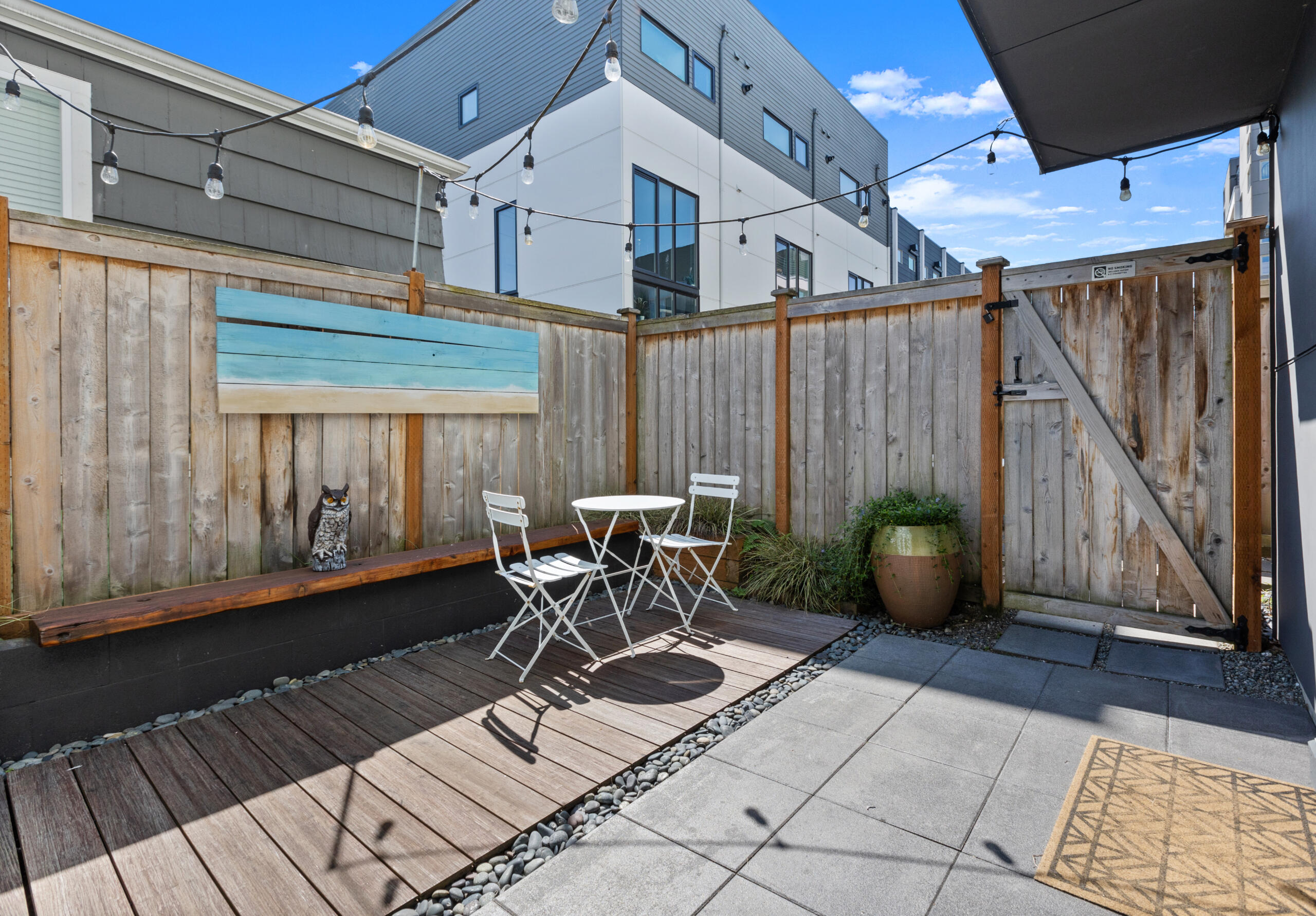 Studio - Private Patio